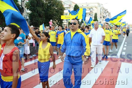 parada grupurilor artistice si cluburilor sportive 14